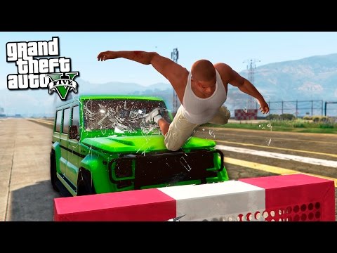 Видео: КАК ВЫЛЕТЕТЬ  ЧЕРЕЗ ЛОБОВОЕ СТЕКЛО В GTA 5 - МИР ГТА 5 МОДОВ  - ГТА 5 МИФЫ