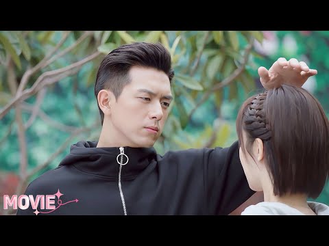 Видео: ❤️‍Молчаливый мужик сорвался! Обнял и заявил: «Она моя! Не трогать!»