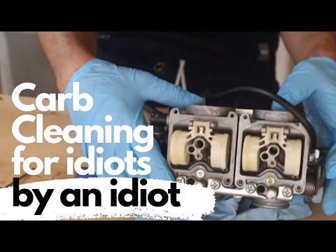 Видео: Мотоцикл не заводится? Нужно почистить карбюраторы.