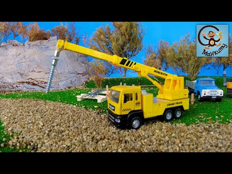 Видео: Строим город для машинок игрушек - Делаем Буровую машину из Автокрана. Манкиту