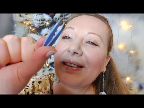 Видео: Асмр💙Покопаюсь пинцетом в твоих волосах, расчешу и поухаживаю💙ASMR looking for bugs in your hair