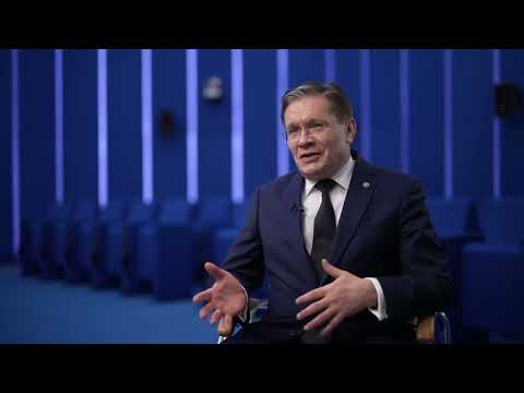 Видео: Документальный фильм «Ефим Славский. Титан атомного века»