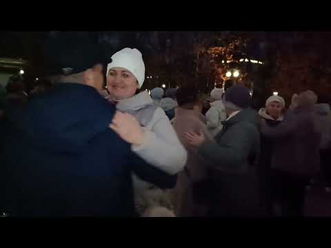 Видео: Чао Бамбино..... .... 10.11.24 Гомель парк Луначарского 🥰🌹