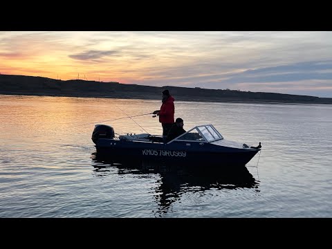 Видео: Крым М трансформация из ведра в катер. Часть 2