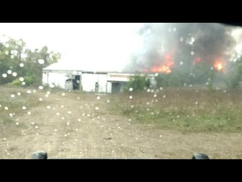 Видео: Пожар в заброшенном коммерческом здании пожарной службы Ньюарка, штат Огайо, 400 Marne Drive, гор...