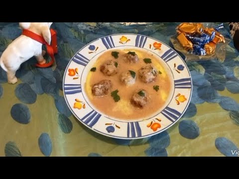 Видео: КЮФТЕТА ПО ЦАРИГРАДСКИ С КАРТОФЕНО ПЮРЕ И ВИНО 🍷