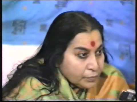 Видео: Посвящение и Преданность /1982/ - Лекция Шри Матаджи