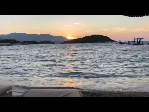 Видео: Албанские закаты над Ионическим морем в Ксамиле.  АЛБАНИЯ 