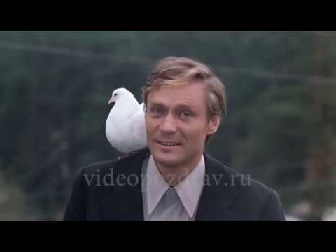 Видео: Оригинальное поздравление из кинофильмов для женщин