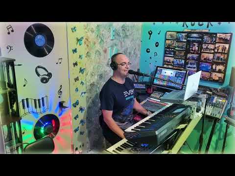 Видео: Тече вода з-під явора  (COVER) НАЖИВО.