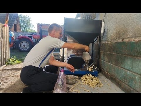 Видео: Дуже цікавий агрегат !!! Перший запуск екструдера ЕГК-30, 220 вольт.