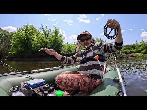 Видео: С ЛОДКИ НА ДОНКИ. АЗАРТНАЯ РЫБАЛКА В КАЙФ. Ловлю Живца и на ЖИВЦА.