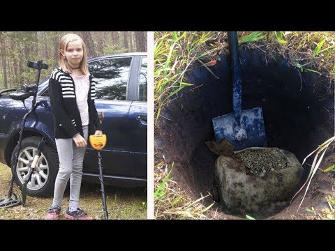 Видео: Дочь нашла тайник в лесу! Нашли клад.