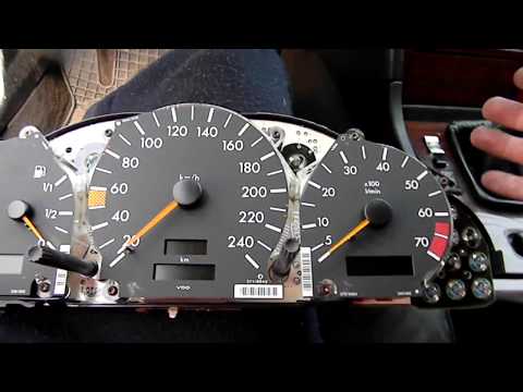 Видео: Mercedes C Class C180 W202  ремонт панели приборов пайка