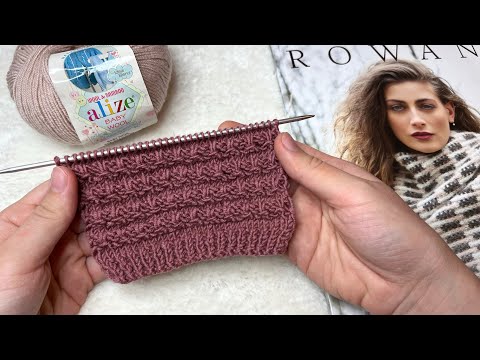Видео: ВЕЛИКОЛЕПНЫЙ! Не поверите как легко вяжется! Узор спицами для вязания кардиганов и джемперов