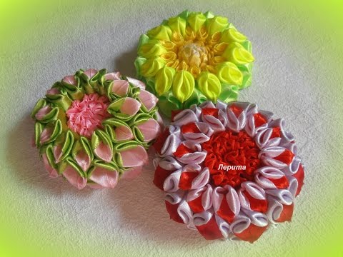 Видео: Цветы канзаши из двухцветных лепестков, мастер класс
