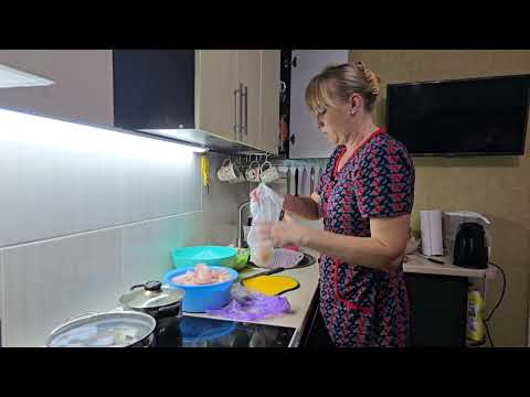 Видео: Запасы в морозилку! Уха из головы толстолоба САМАЯ ВКУСНАЯ!