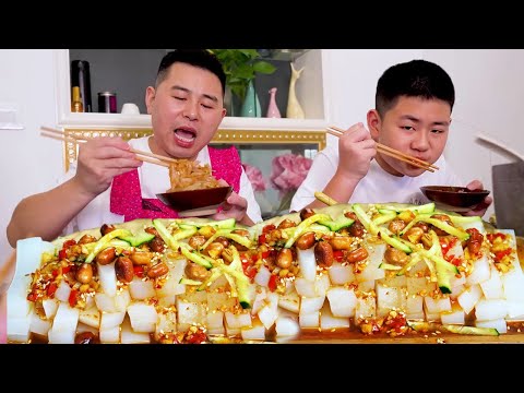 Видео: [Коллекция] Свекровь смешала 5 фунтов холодной кожи! Лапша чистая и гигиеничная с маслом чили. [Суп