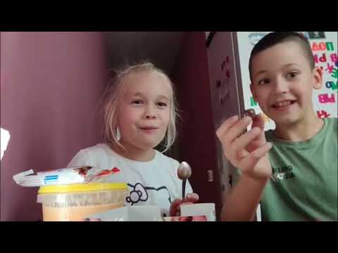 Видео: Дегустация вкусняшек с Данилой.