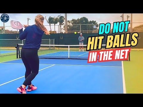 Видео: 1 причина, по которой игроки забрасывают мяч в сетку: как это исправить