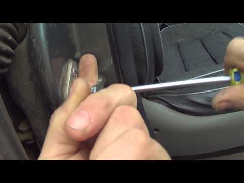 Видео: 1. Не включается лампа плафона LADA Kalina