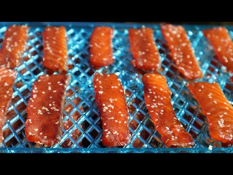 Видео: Джерки из королевского лосося