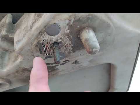 Видео: Ford Fokus2 Ремонт крепления заднего бампера форд фокус 2