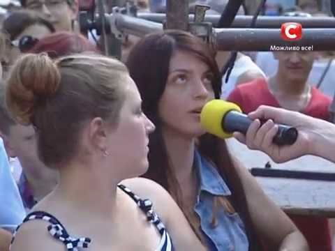 Видео: Караоке на майдане в Киеве.  - Выпуск 812 - 03.08.2014 - Часть 2