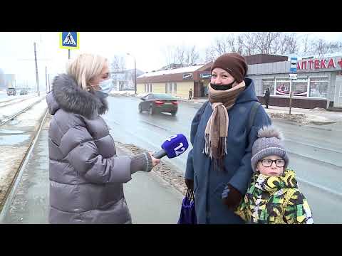 Видео: В Череповце на линию вышли первые праздничные трамваи и автобусы