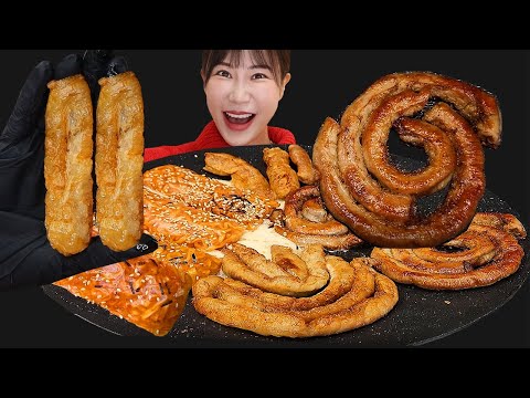 Видео: МУКБАНГ (фут.ВЛОГ ПАРТИ) 🎁🎉🎄☃