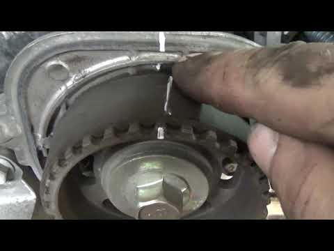 Видео: Toyota Hilux . Замена ремня ГРМ 1-KZ .
