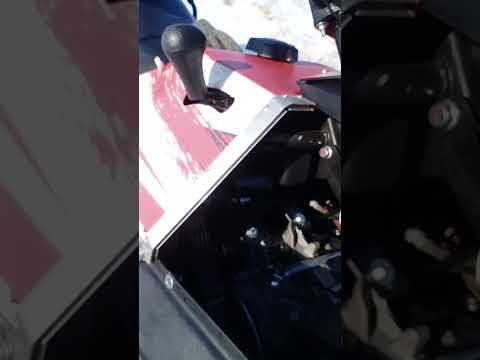 Видео: Снегоход Шармакс 680 (Sharmax 680). сделал капот для удобства обслуживания.
