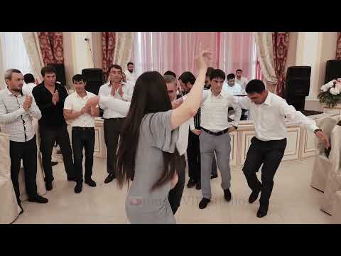 Видео: Сумасшедшие танцы !! Бешенная свадьба 2021 #свадьба #танцы