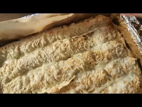 Видео: Как сделать быстрый перекус с лавашом и творогом? Моя фирменная УХА из рыбных голов... Прогулка #4k