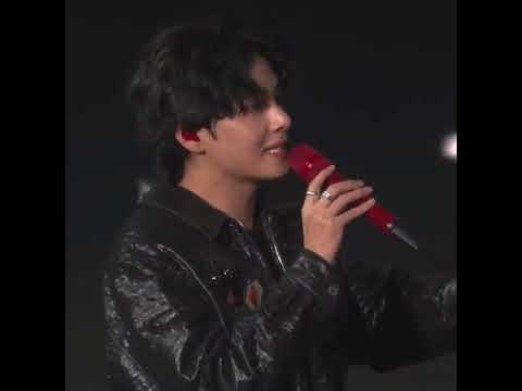 Видео: Ким Тэхён на концерте в Пусане  15.10.2022г.  💜💜💜#kimtaehyung #bts #bts_army