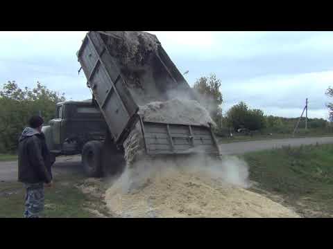 Видео: купили 12 тон корма для коров и это только начало, почистил и обработал копыто больной корове Белке