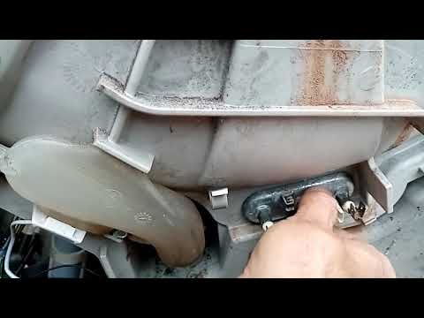 Видео: Замена тэна стиральной машины Zanussi