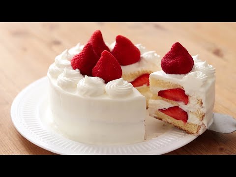 Видео: Клубничный тортШантильи ： Fraise & Plain Genoise ｜ HidaMari Cooking