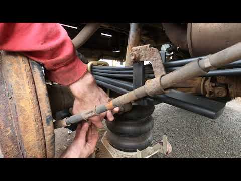 Видео: Замена рессоры на Hilux 2015 года — случайные вакансии