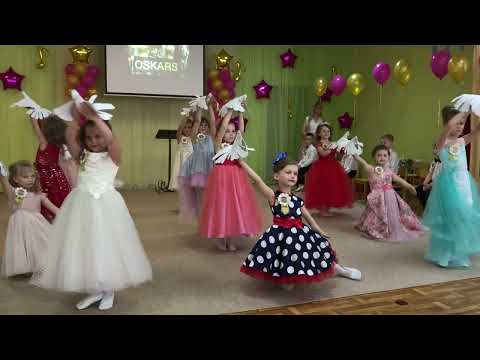 Видео: Танок з пташками \/  Випускний