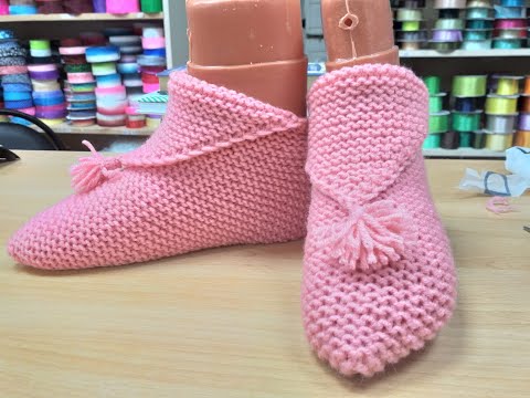 Видео: ДОМАШНИЕ ТАПОЧКИ-СЛЕДКИ ОДНИМ ПОЛОТНОМ . Вязание спицами.Homemade knitted slippers.