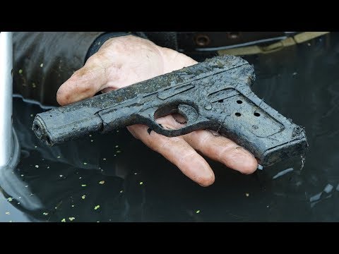 Видео: ПИСТОЛЕТ ТТ В РУКАХ ПОГИБШЕГО СОЛДАТА, ЮРИЙ ГАГАРИН