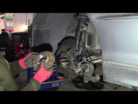 Видео: BMW E46  Замена  передней ступицы