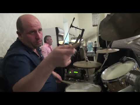 Видео: 00098 ВЕСЁЛАЯ СВАДЬБА