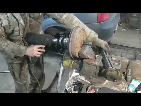 Видео: ПРОСТО ЛЕГКО И БЫСТРО ЗАМЕНИМ ПОДШИПНИК  БЕЗ ПРЕССА, ЗАДНЕЙ СТУПИЦЫ НА  РЕНО ЛОГАН