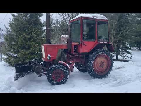 Видео: Уборка снега на Т25 / Snow removal with a tractor