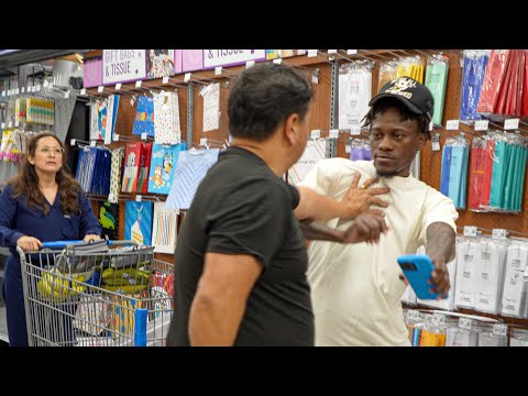 Видео: Поддельный розыгрыш с Apple Pay в районе! "ПОШЁЛ НЕ ТАК"