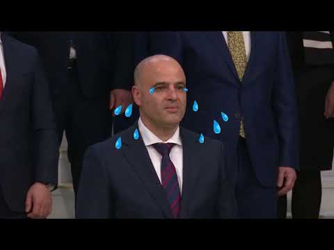 Видео: Година од бајките на Димитар Ковачевски: смешната страна на сериозниот македонски премиер