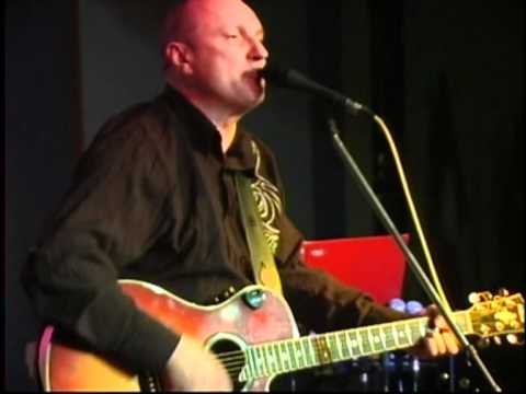 Видео: Валерий КОРОП - Течет река