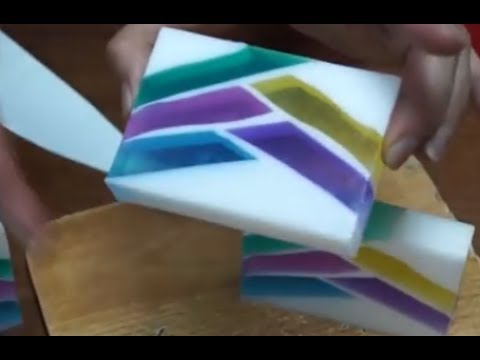 Видео: Мыловарение. Урок 11. Послойная заливка.